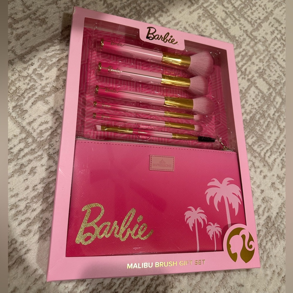 Barbie impressions vanity Makeup Brush Set